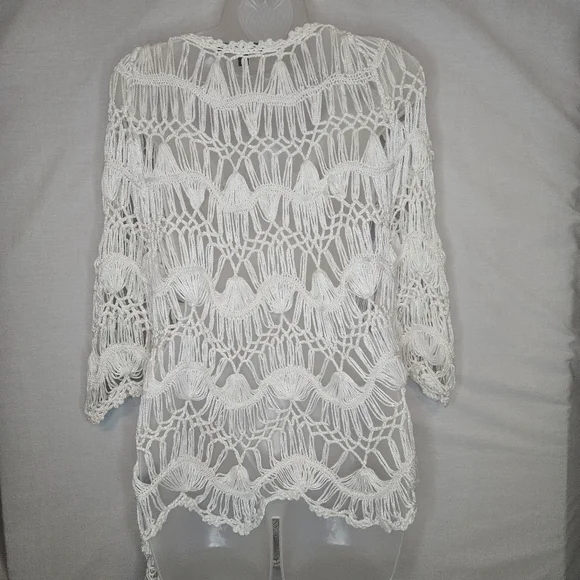 Sioni Crocheted Open Weave Cream Tunic Top GUC 22" PTP - Picture 2 of 8